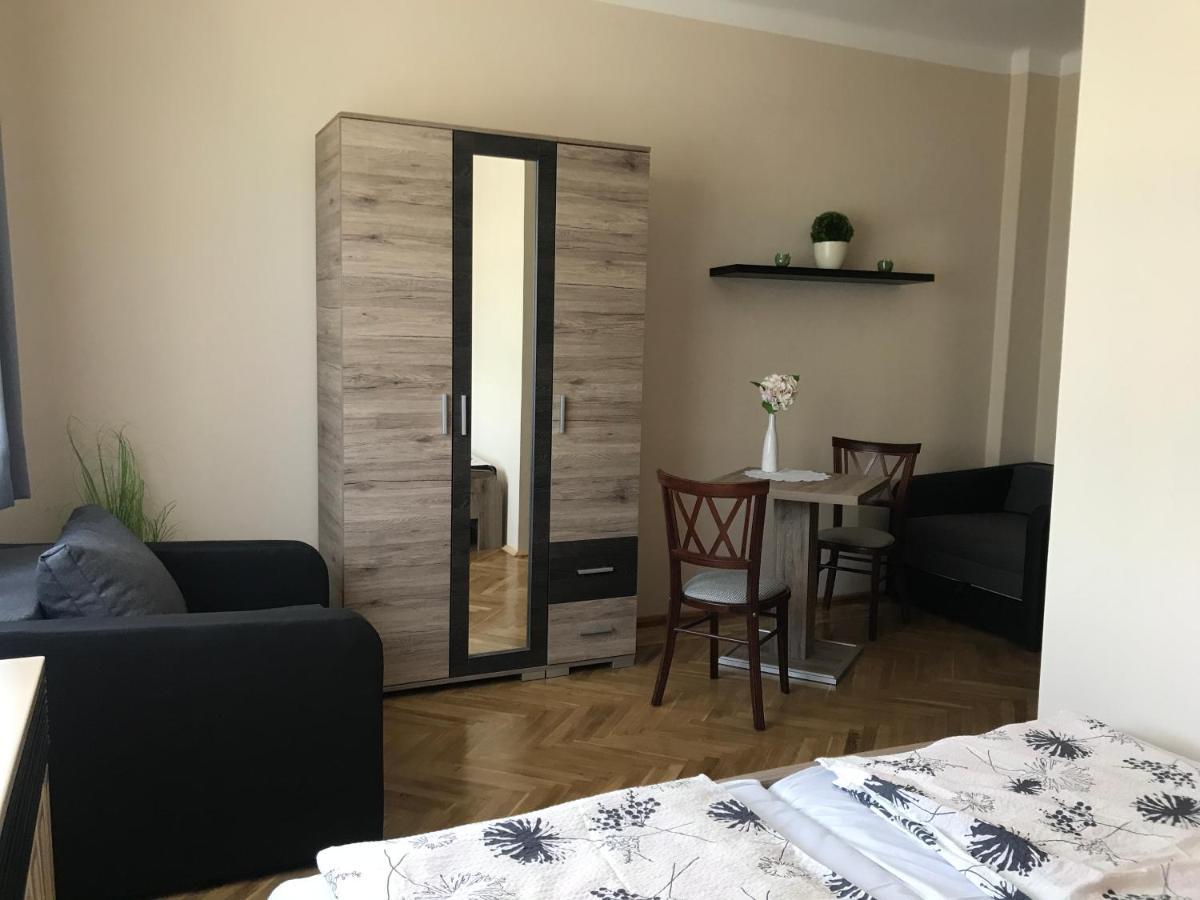Vénusz Üdülőcentrum Tiszacsege Exterior foto